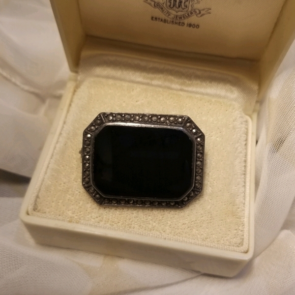 1930S Art Deco Sterling Marcasite Onyx Brooch - Picture 4 of 6